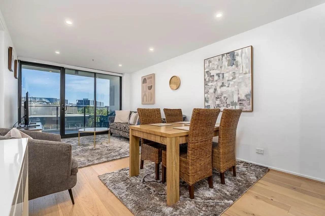 North-Facing Apt 3 Min To Canberra Times Fountain Apartment